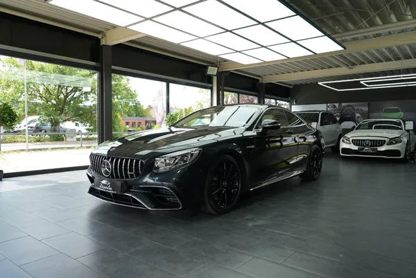 Mercedes-Benz S 63 AMG Coupé 4Matic+