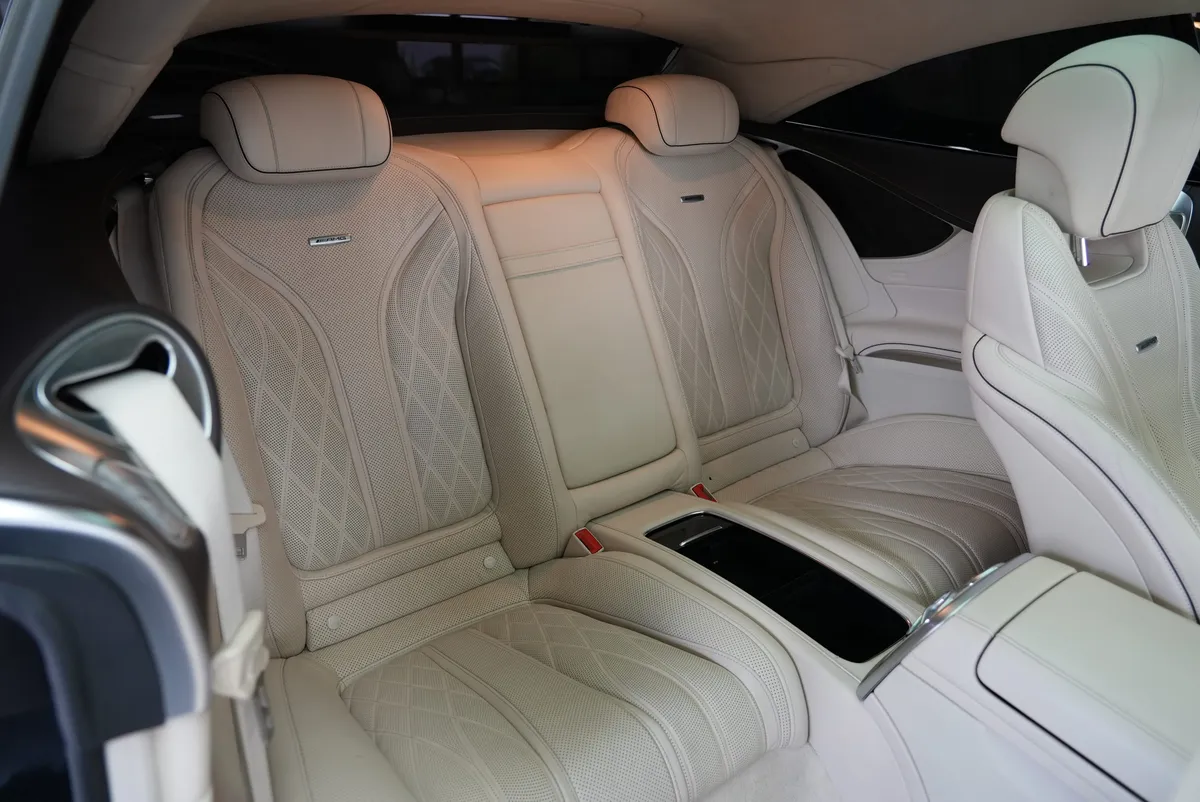 Mercedes-Benz S 63 AMG Coupé 4Matic+ - Image 17