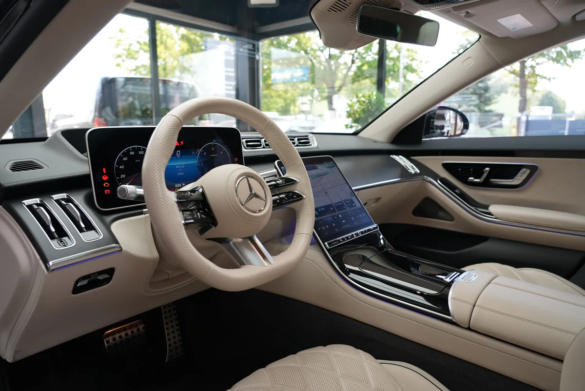 Mercedes-Benz S 350 d 4Matic AMG Line Langversion - Image 9