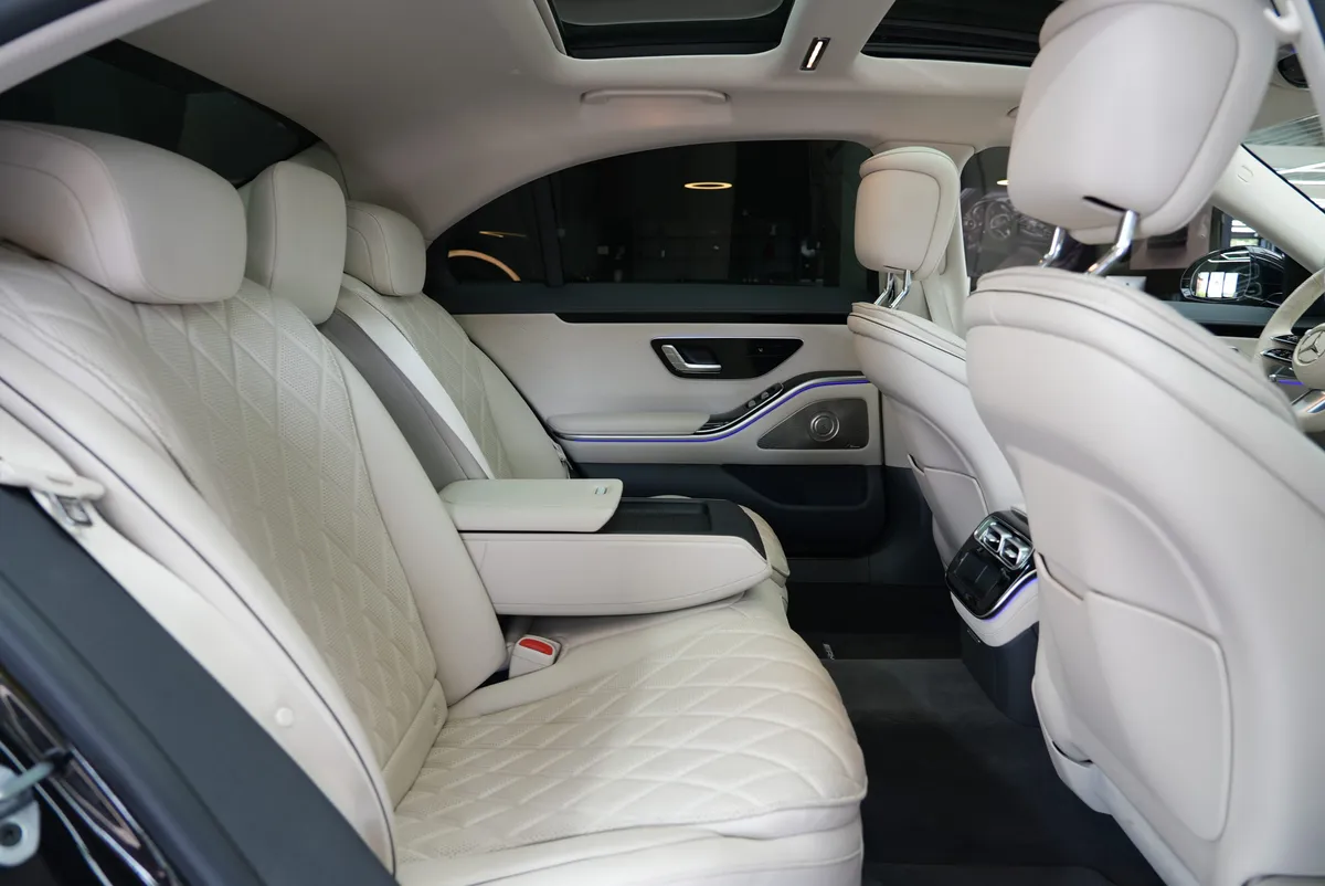 Mercedes-Benz S 350 d 4Matic AMG Line Langversion - Image 13