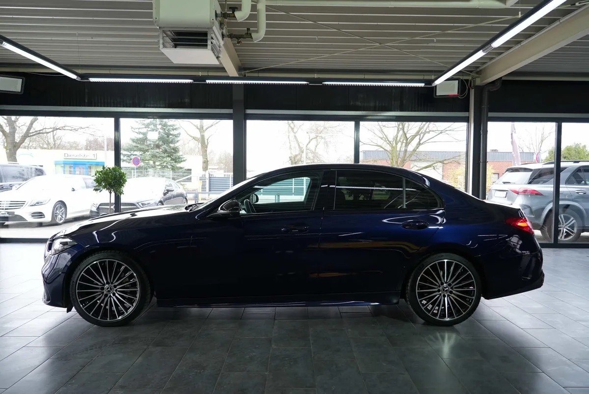 Mercedes-Benz C 300 AMG Line - Image 2
