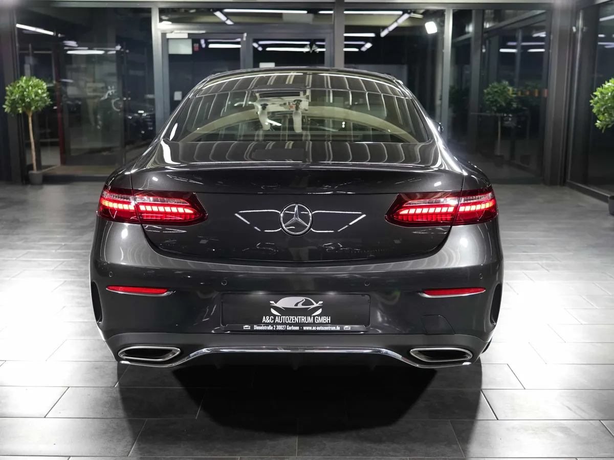 Mercedes-Benz E 450 Coupé 4Matic AMG Line - Image 4