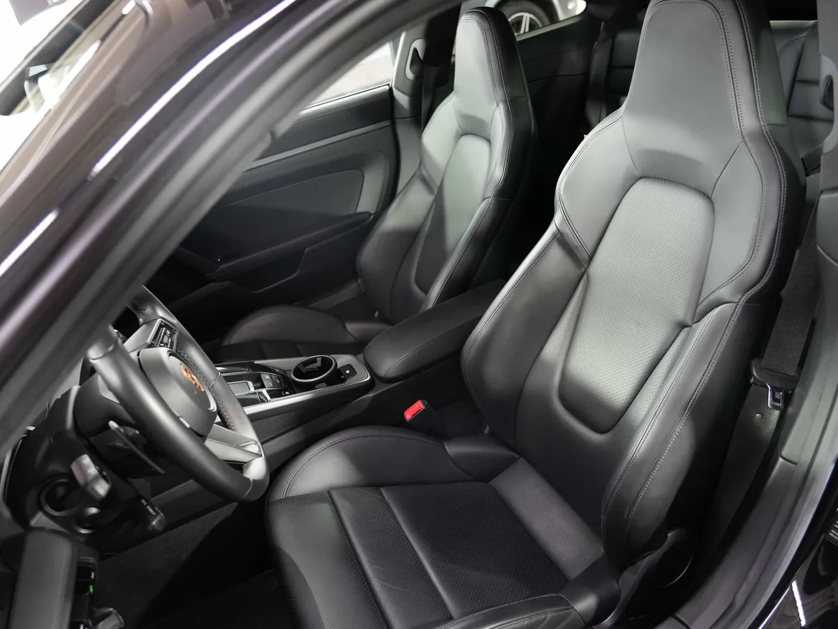 Porsche 911 Carrera S - Image 13
