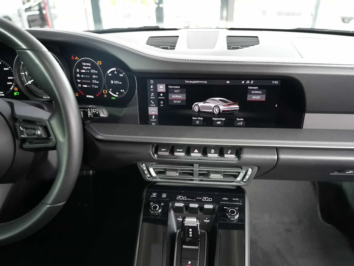Porsche 911 Carrera S - Image 21