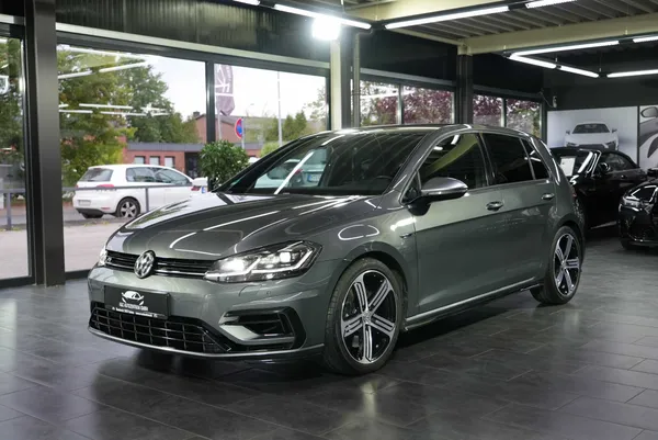 Volkswagen Golf VII Lim. R BMT 4Motion