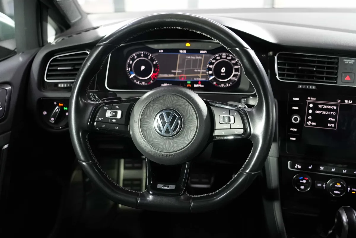 Volkswagen Golf VII Lim. R BMT 4Motion - Image 20