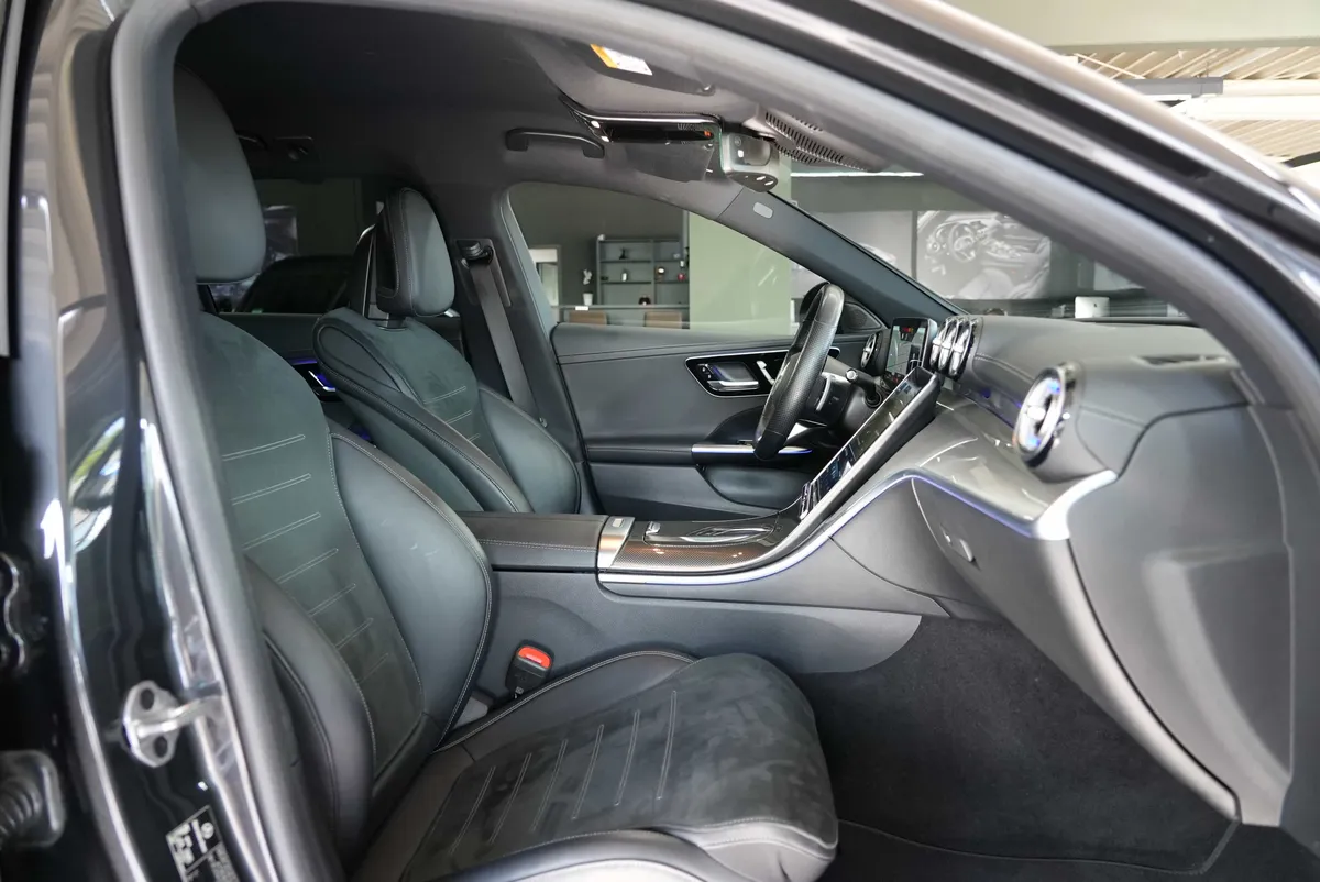 Mercedes-Benz C 220 d T-Modell AMG Line - Image 15