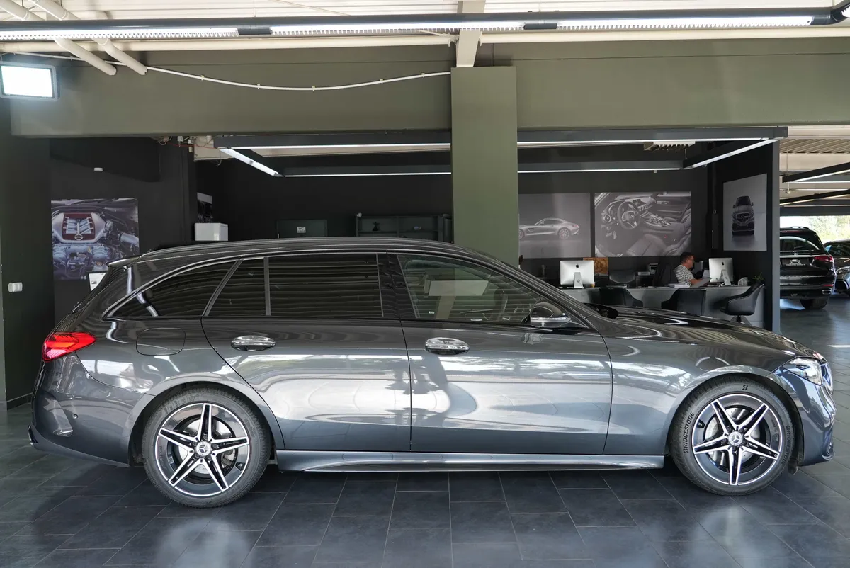 Mercedes-Benz C 220 d T-Modell AMG Line - Image 24