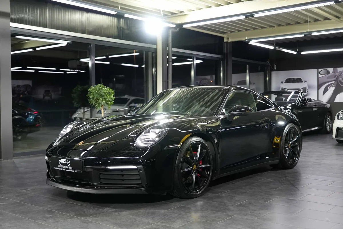 Porsche 911 Carrera S (992) - Image 1