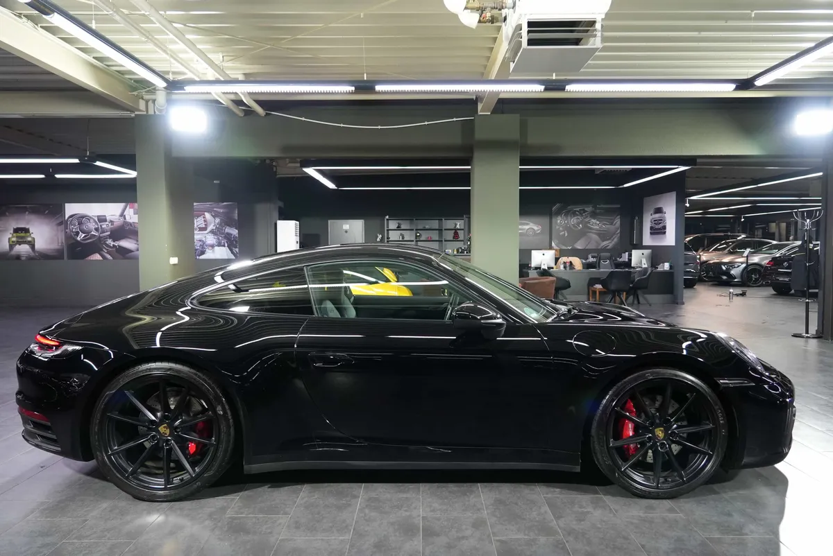 Porsche 911 Carrera S (992) - Image 6