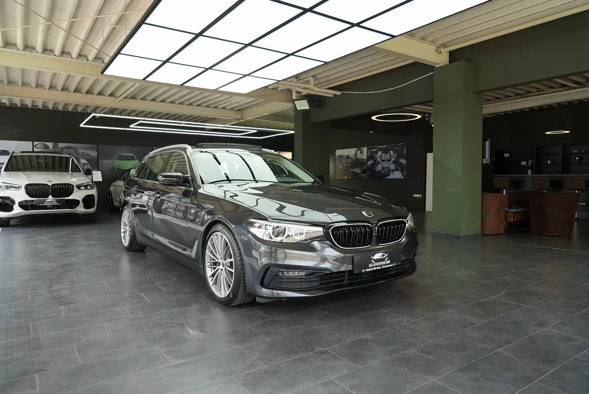 BMW 540i xDrive Touring Sport Line - Image 7