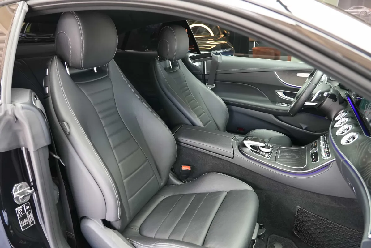 Mercedes-Benz E 400 Coupé 4Matic AMG Line - Image 13