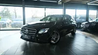 Mercedes-Benz E 300d AMG Line T-Modell - Image 17